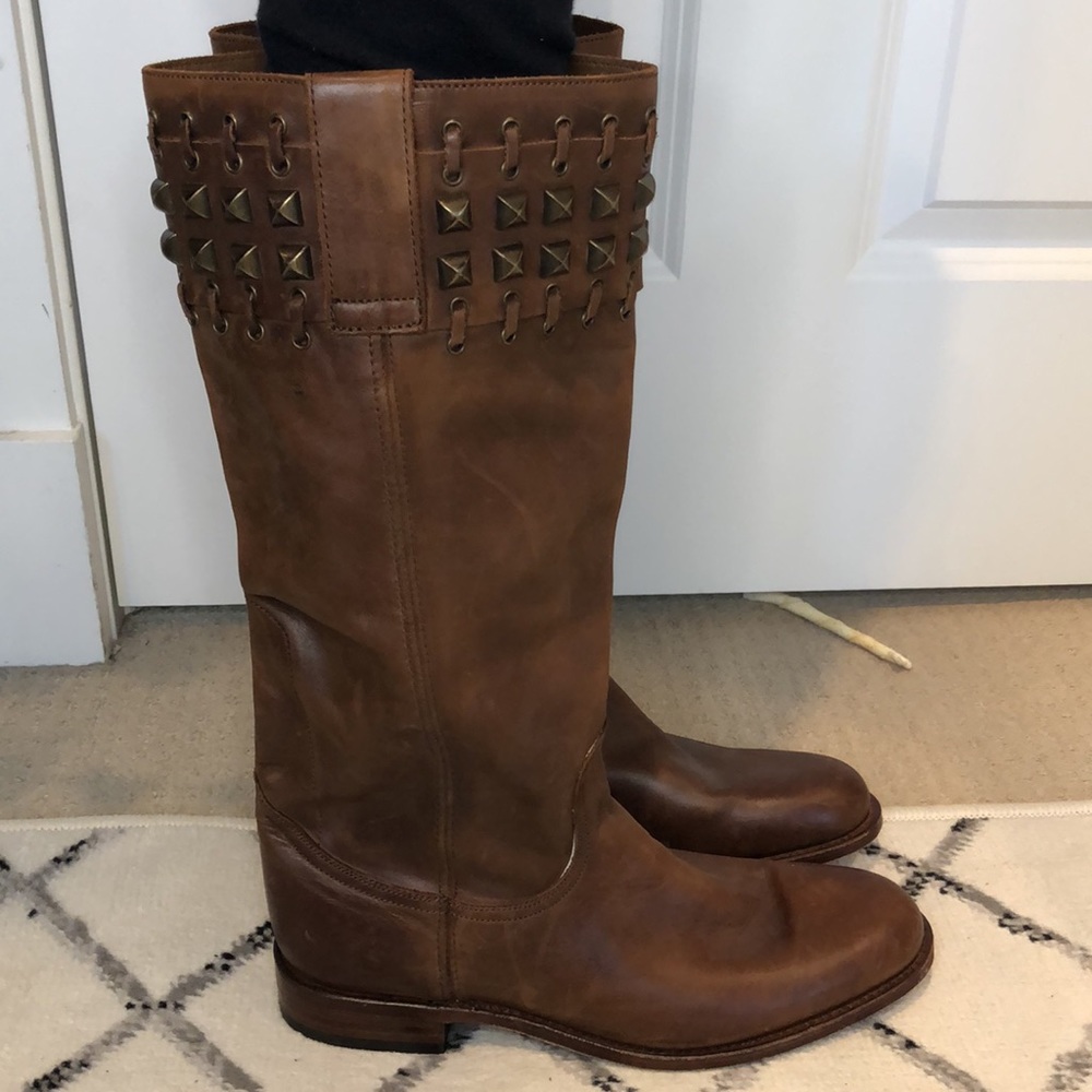Women’s 11 Sendra, studded genuine leather boots. 9177. Never worn outside.